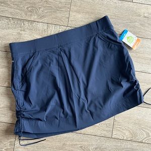 Columbia NEW WITH TAGS ladies skort
